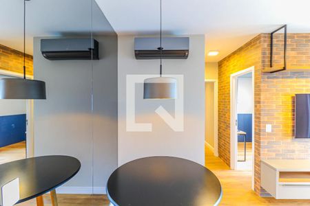 Sala de apartamento à venda com 2 quartos, 61m² em Jardim das Acácias, São Paulo