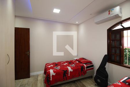 Casa à venda com 240m², 4 quartos e 2 vagasQuarto 2
