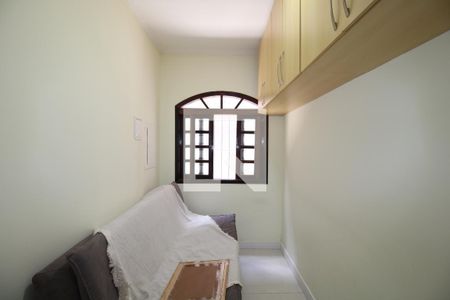 Casa à venda com 240m², 4 quartos e 2 vagasquarto 3