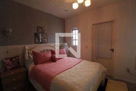 Casa à venda com 100m², 3 quartos e 1 vagaSuíte 