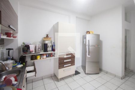 Casa à venda com 110m², 3 quartos e 2 vagas Casa à venda com 110m², 3 quartos e 2 vagasCozinha