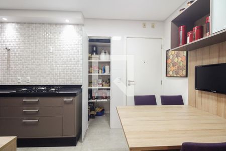 Apartamento à venda com 127m², 3 quartos e 2 vagas Apartamento à venda com 127m², 3 quartos e 2 vagasCozinha
