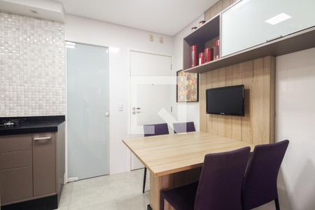 Apartamento à venda com 127m², 3 quartos e 2 vagas Apartamento à venda com 127m², 3 quartos e 2 vagasCozinha