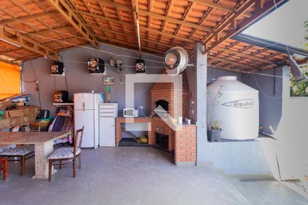 Casa à venda com 215m², 5 quartos e 4 vagasÁrea comum