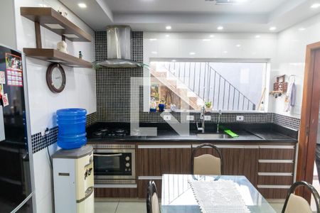 Casa à venda com 215m², 5 quartos e 4 vagasCozinha