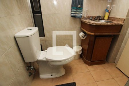 Apartamento à venda com 97m², 2 quartos e sem vaga Apartamento à venda com 97m², 2 quartos e sem vagaBanheiro Social