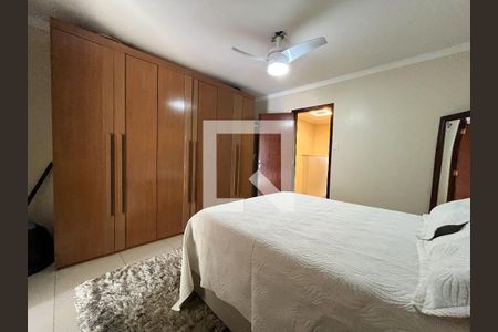 Casa à venda com 185m², 3 quartos e 2 vagas Casa à venda com 185m², 3 quartos e 2 vagasQuarto 2