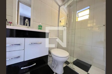 Banheiro da Suíte de casa à venda com 3 quartos, 185m² em Jardim Prudência, São Paulo