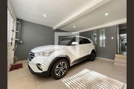 Casa à venda com 185m², 3 quartos e 2 vagas Casa à venda com 185m², 3 quartos e 2 vagasGaragem