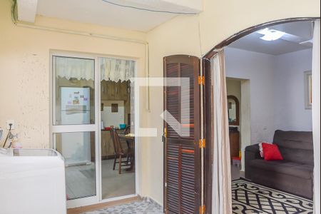 Casa à venda com 246m², 4 quartos e 4 vagasÁrea de Serviço 2