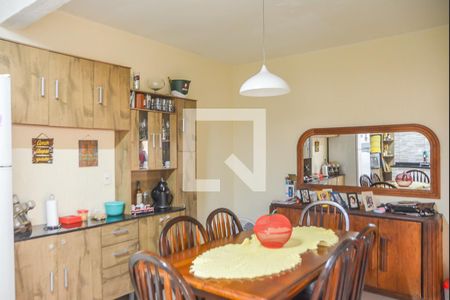 Casa à venda com 246m², 4 quartos e 4 vagasCozinha 2