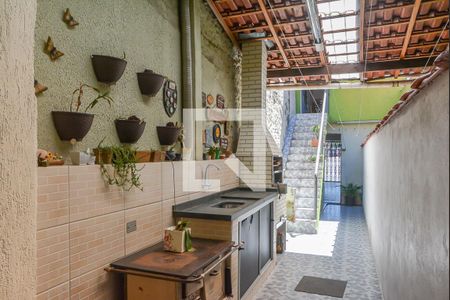 Casa à venda com 246m², 4 quartos e 4 vagasChurrasqueira