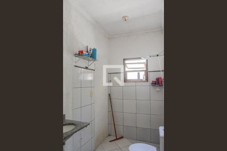 Casa à venda com 246m², 4 quartos e 4 vagasBanheiro