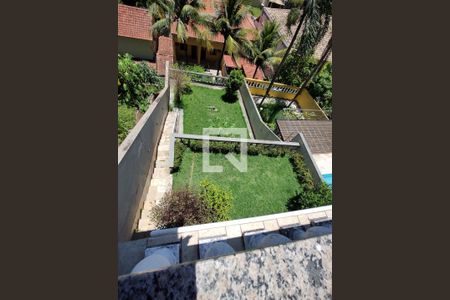 Casa de condomínio à venda com 300m², 4 quartos e 2 vagasQuintal