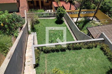 Casa de condomínio à venda com 300m², 4 quartos e 2 vagasQuintal
