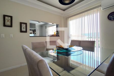 Casa de condomínio à venda com 300m², 4 quartos e 2 vagasSala de Jantar