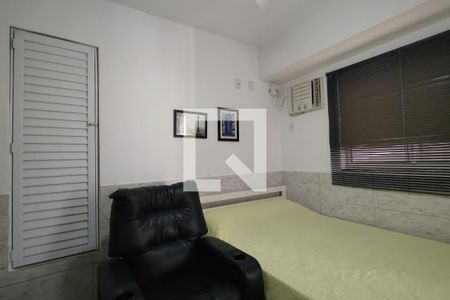 Casa de condomínio à venda com 300m², 4 quartos e 2 vagasQuarto 4 - Suíte