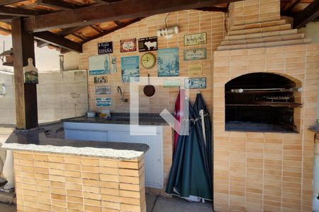 Casa de condomínio à venda com 300m², 4 quartos e 2 vagasChurrasqueira