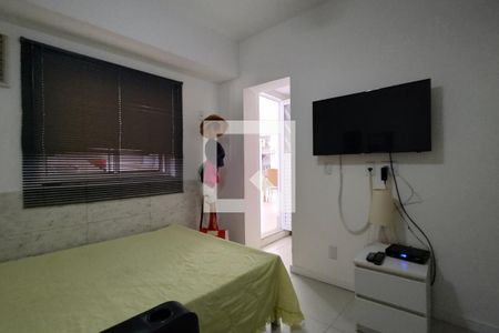 Casa de condomínio à venda com 300m², 4 quartos e 2 vagasQuarto 4 - Suíte