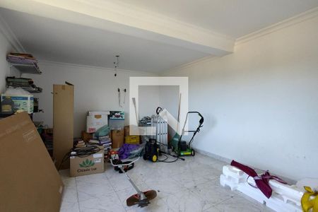 Casa de condomínio à venda com 300m², 4 quartos e 2 vagasQuarto anexo