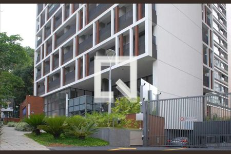 Studio à venda com 36m², 1 quarto e sem vaga Studio à venda com 36m², 1 quarto e sem vagaEntrada