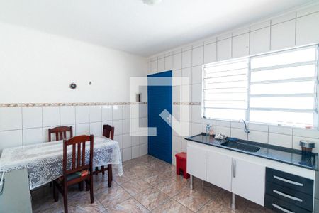 Casa à venda com 150m², 4 quartos e 2 vagasEdícula - Cozinha