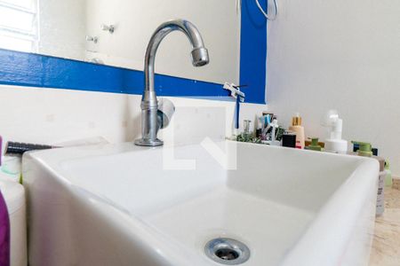 Casa à venda com 150m², 4 quartos e 2 vagasEdícula - Banheiro Detalhe