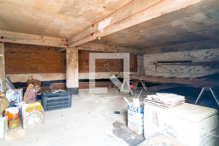 Casa à venda com 150m², 4 quartos e 2 vagasEdícula - Porão