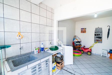 Casa à venda com 150m², 4 quartos e 2 vagasLavanderia 2