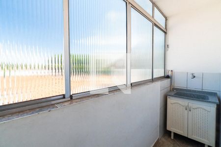 Casa à venda com 150m², 4 quartos e 2 vagasLavanderia 1