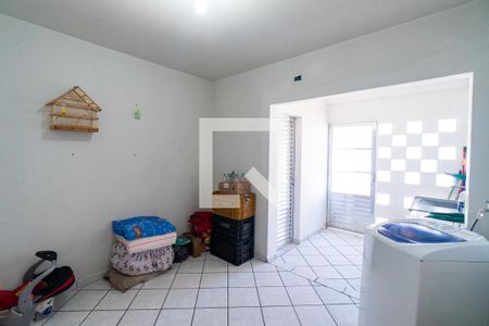 Casa à venda com 150m², 4 quartos e 2 vagasLavanderia 2