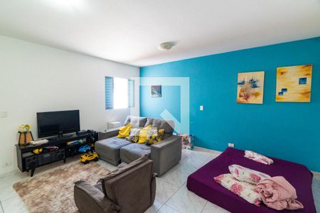 Casa à venda com 150m², 4 quartos e 2 vagasEdícula - Quarto