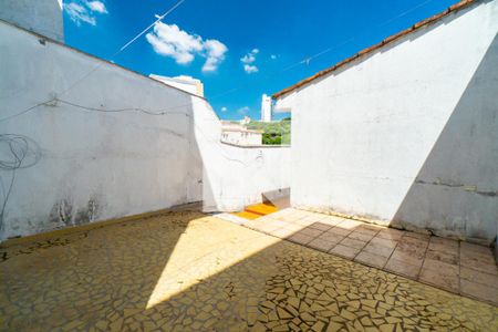 Casa à venda com 150m², 4 quartos e 2 vagasQuintal