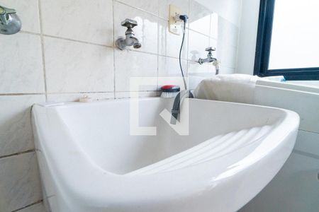 Apartamento à venda com 57m², 2 quartos e 1 vagaÁrea de Serviço Detalhe