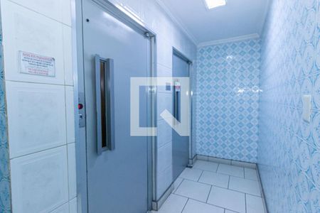 Apartamento à venda com 50m², 2 quartos e sem vagaÁrea comum