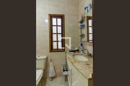 Casa à venda com 114m², 3 quartos e 2 vagasBanheiro