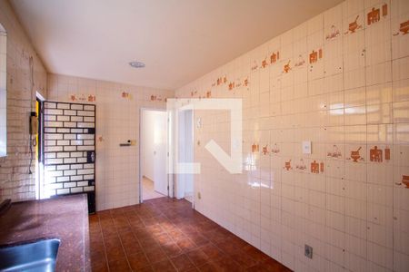 Casa à venda com 200m², 5 quartos e 4 vagasCozinha