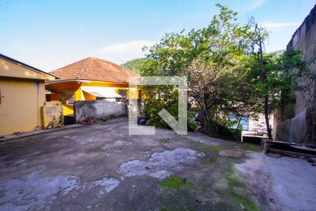Casa à venda com 200m², 5 quartos e 4 vagasQuintal