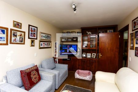 Apartamento para alugar com 225m², 4 quartos e 3 vagas Apartamento para alugar com 225m², 4 quartos e 3 vagasSala de TV