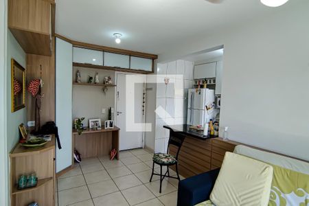 sala de apartamento à venda com 2 quartos, 52m² em Pechincha, Rio de Janeiro