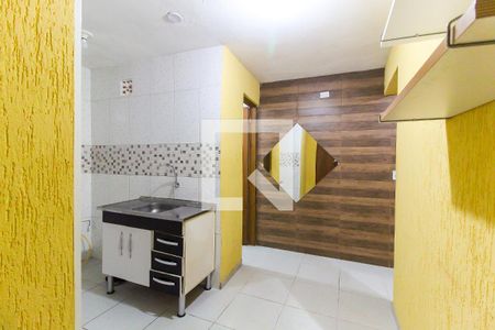 Cozinha de casa para alugar com 1 quarto, 40m² em Vila Progresso (zona Leste), São Paulo