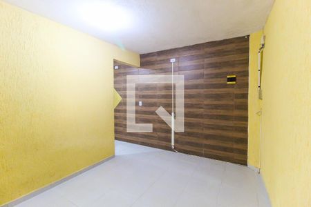 Quarto de casa para alugar com 1 quarto, 40m² em Vila Progresso (zona Leste), São Paulo