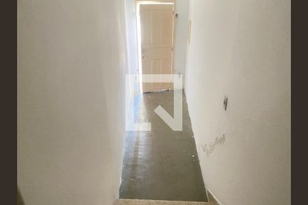 Quintal de casa para alugar com 2 quartos, 60m² em Vila Nivi, São Paulo