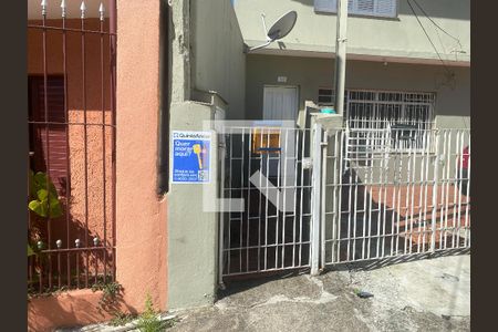 Fachada de casa para alugar com 2 quartos, 60m² em Vila Nivi, São Paulo