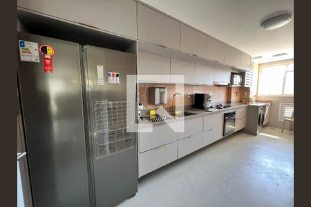 Apartamento à venda com 110m², 3 quartos e 2 vagasCozinha