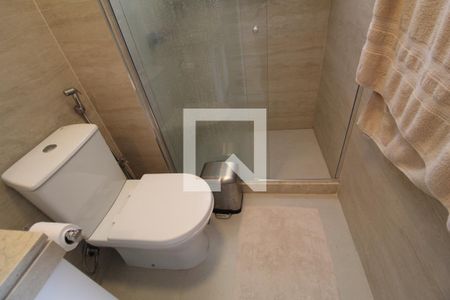 Apartamento à venda com 110m², 3 quartos e 2 vagasBanheiro da suíte