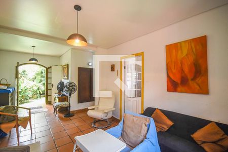 Sala de casa à venda com 3 quartos, 113m² em Jardim Jucara, Taboão da Serra
