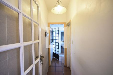 Corredor 1 de casa à venda com 3 quartos, 113m² em Jardim Jucara, Taboão da Serra