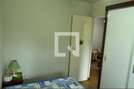 Quarto 1 de apartamento para alugar com 2 quartos, 56m² em Taquara, Rio de Janeiro