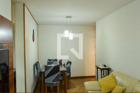 Sala de apartamento para alugar com 2 quartos, 56m² em Taquara, Rio de Janeiro